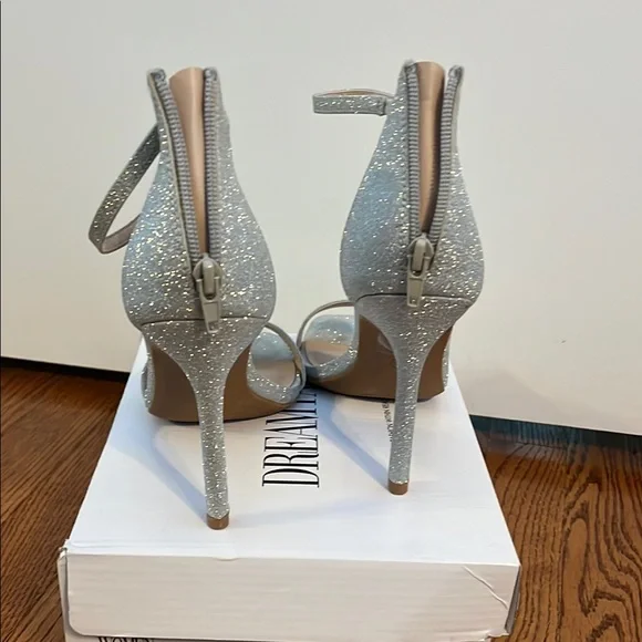 Dream pairs Silver Glitter Women's Heels - Picture 3 of 3